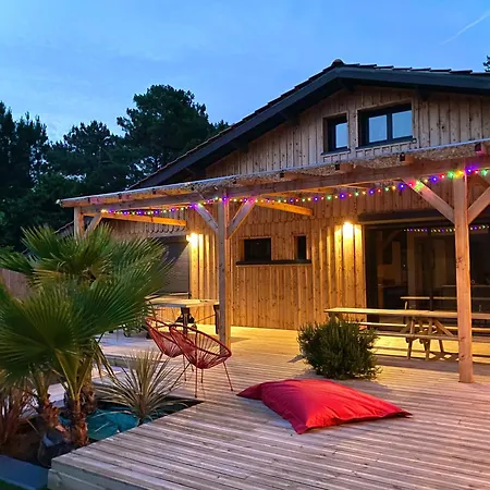 Pins&spa Piscine Jacuzzi Petanque Ping-pong